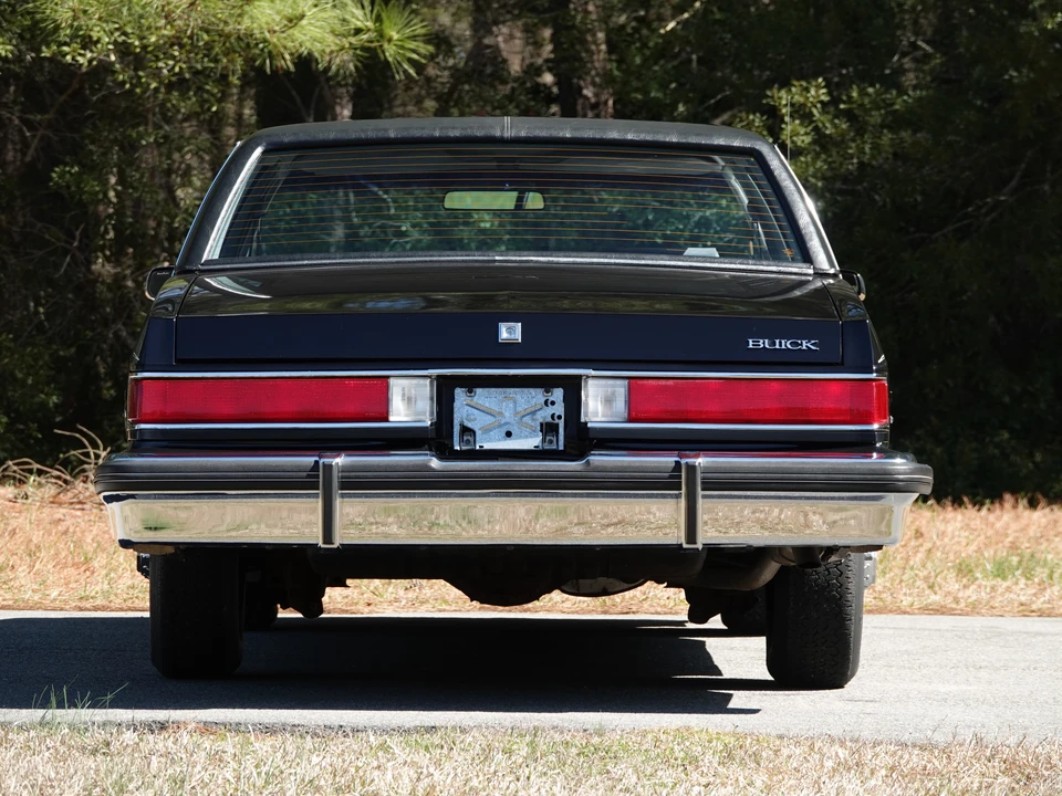 1985 Buick LeSabre - Image 19 of 31