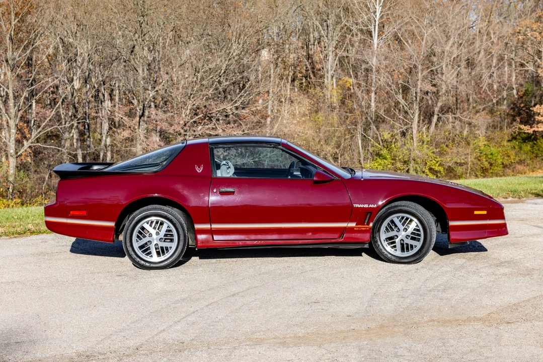 1985 Pontiac Firebird Trans Am 3rd Gen - Image 5 of 31