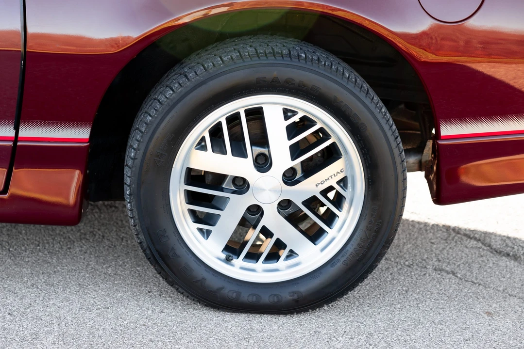 1985 Pontiac Firebird Trans Am 3rd Gen - Image 30 of 31