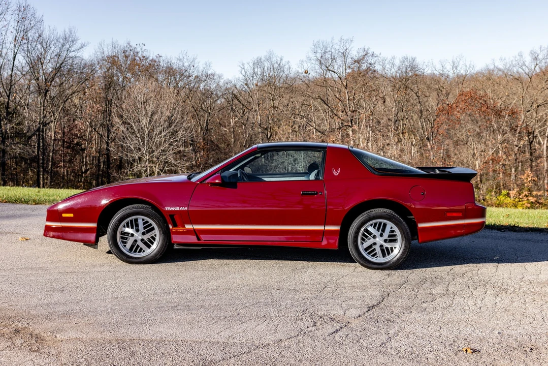 1985 Pontiac Firebird Trans Am 3rd Gen - Image 9 of 31