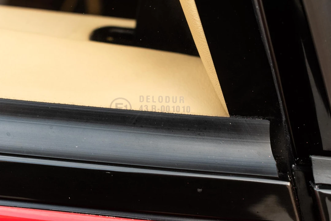1986 Ferrari Testarossa - Image 31 of 31