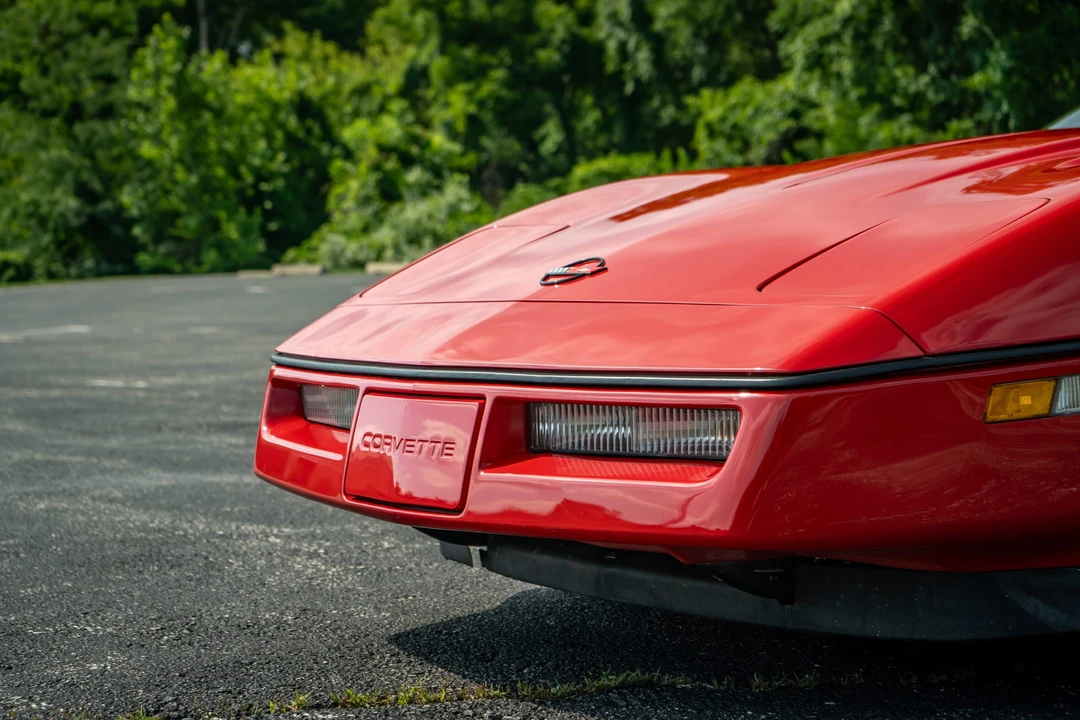 1987 Chevrolet Corvette C4 - Image 30 of 31