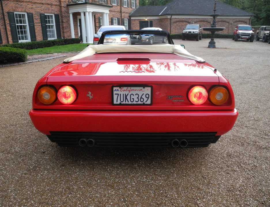 1987 Ferrari Mondial 3.2 - Image 24 of 31