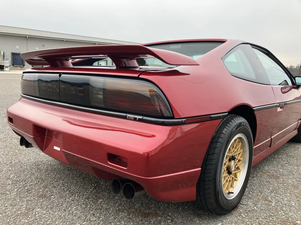 1988 Pontiac Fiero GT - Image 6 of 31