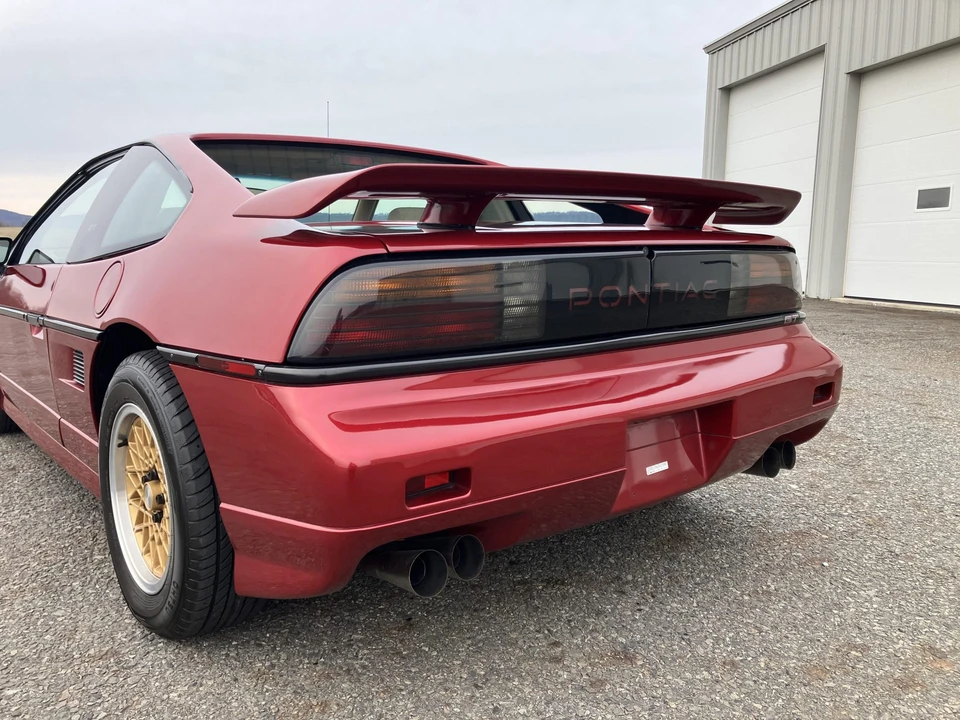 1988 Pontiac Fiero GT - Image 5 of 31