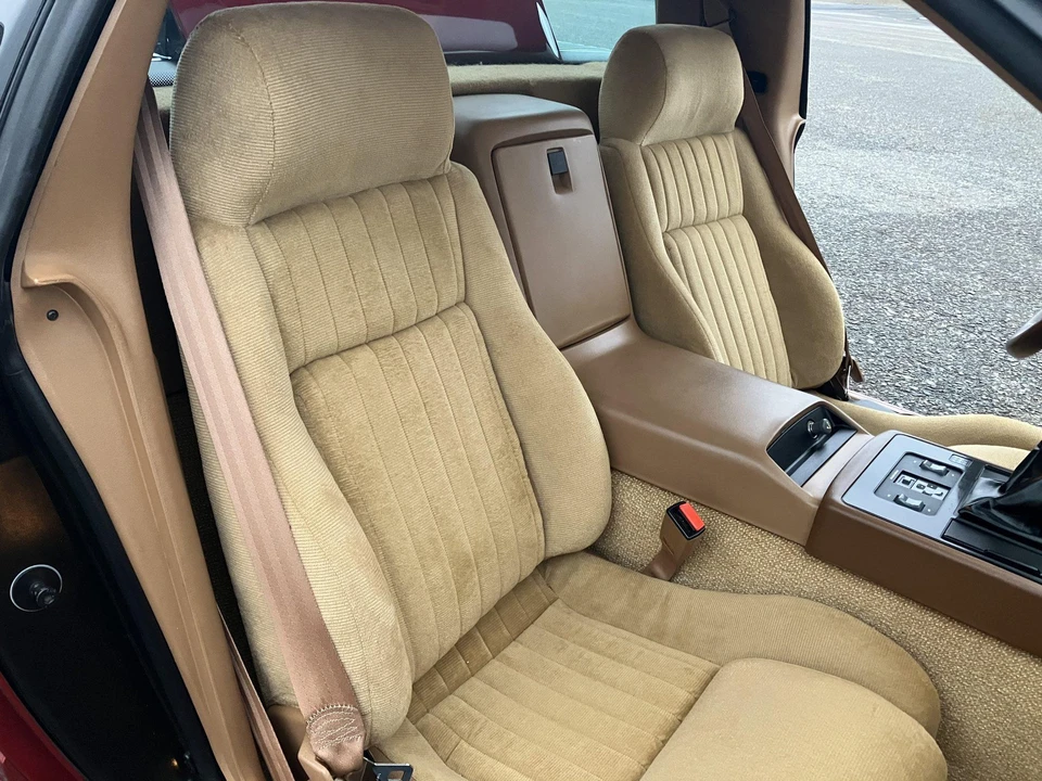1988 Pontiac Fiero GT - Image 21 of 31