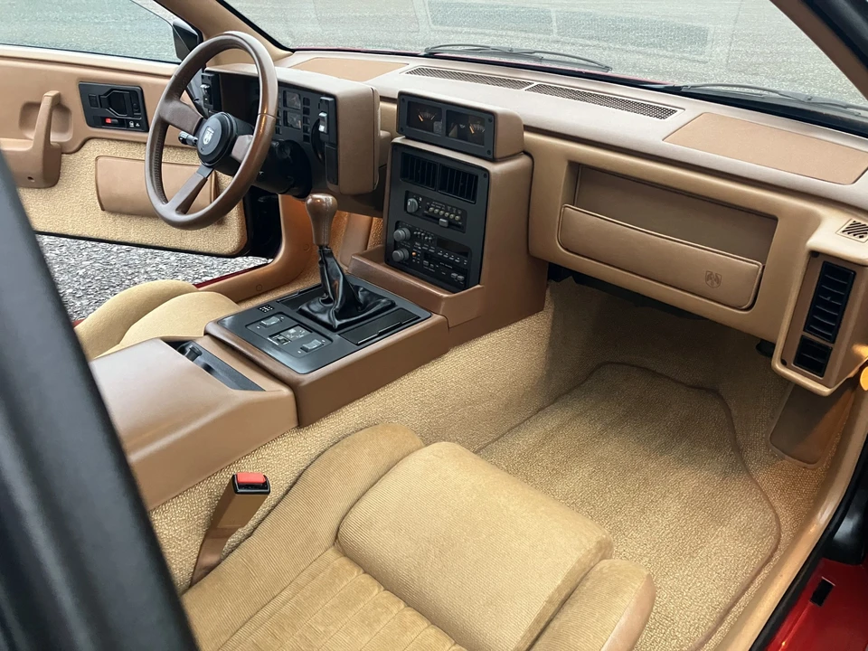 1988 Pontiac Fiero GT - Image 24 of 31