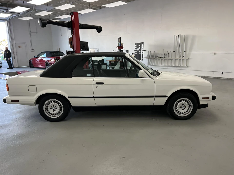 1989 BMW E30 3 Series - Image 13 of 31