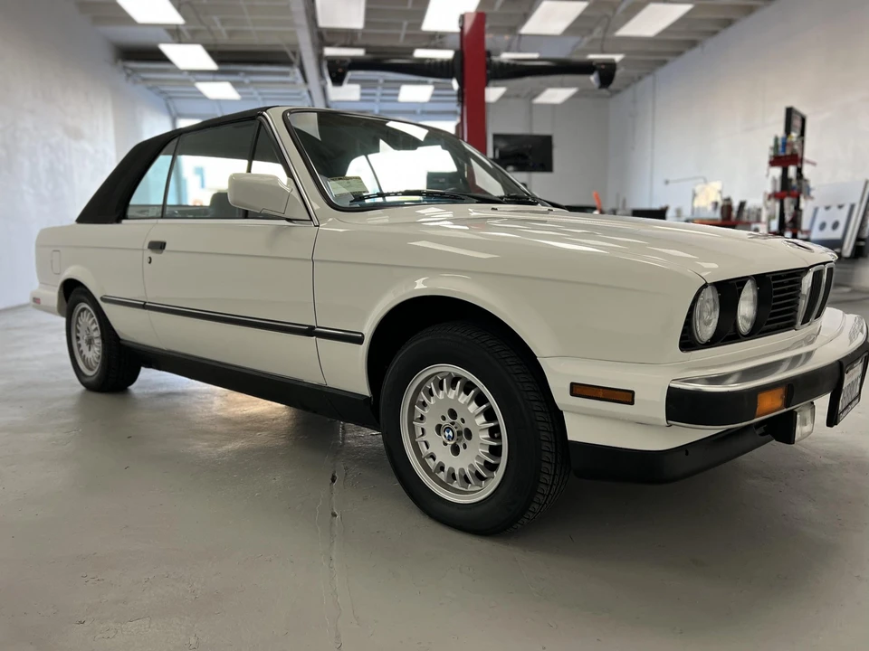 1989 BMW E30 3 Series - Image 15 of 31