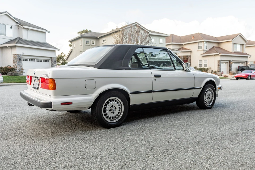 1989 BMW E30 3 Series - Image 29 of 31