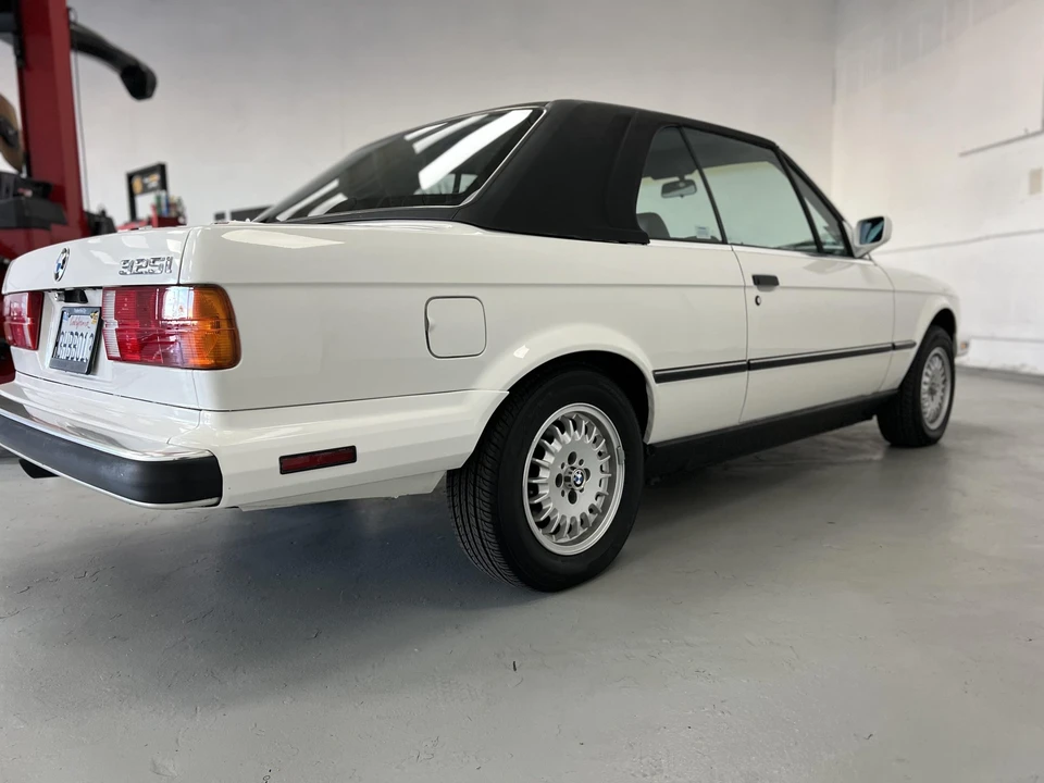1989 BMW E30 3 Series - Image 12 of 31