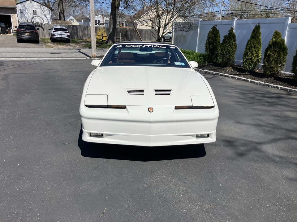 1989 Pontiac Firebird Trans Am 3rd Gen - Image 2 of 31