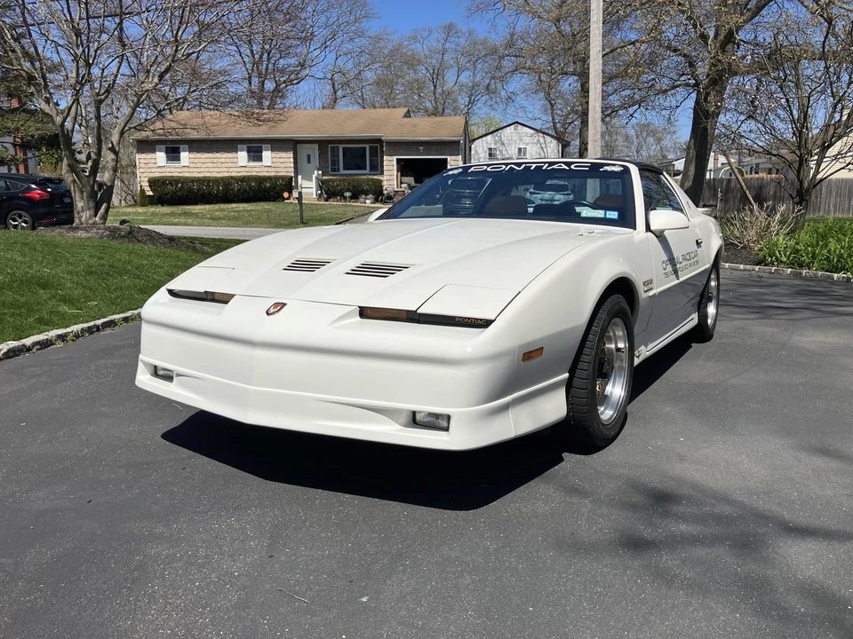 1989 Pontiac Firebird Trans Am 3rd Gen - Image 3 of 31