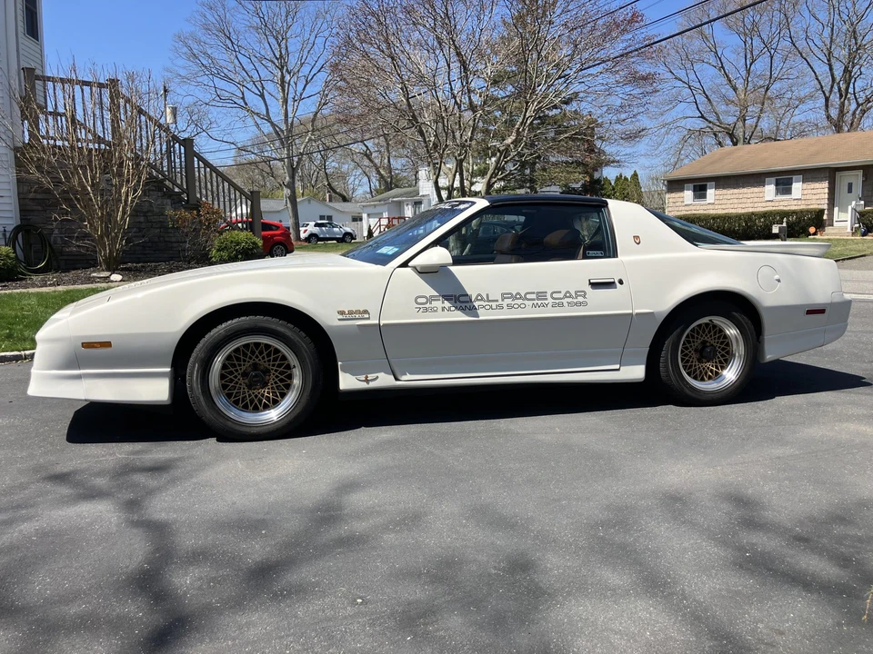 1989 Pontiac Firebird Trans Am 3rd Gen - Image 5 of 31