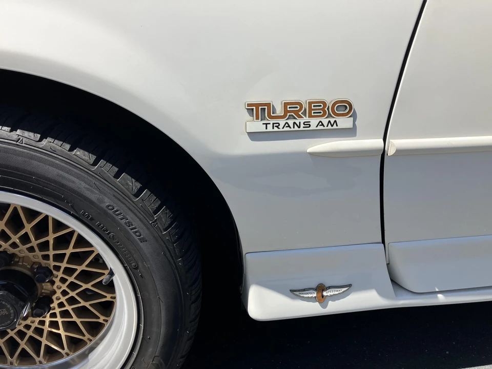 1989 Pontiac Firebird Trans Am 3rd Gen - Image 21 of 31