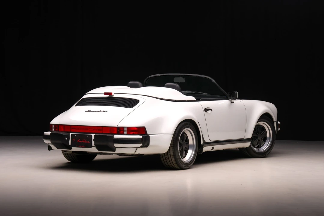 1989 Porsche 911 Carrera 3.2 - Image 8 of 31