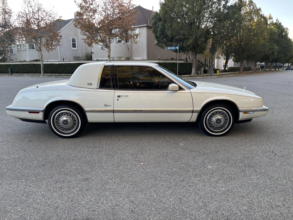 1990 Buick Riviera 4th-7th Gen - Image 5 of 31