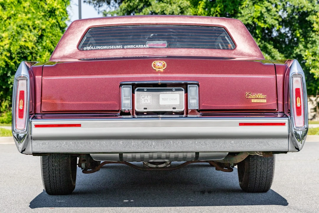 1990 Cadillac Brougham - Image 10 of 31