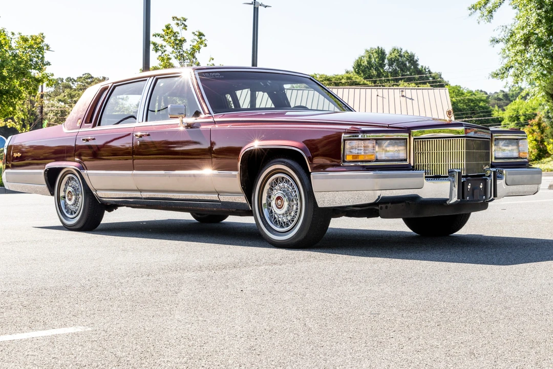1990 Cadillac Brougham - Image 2 of 31