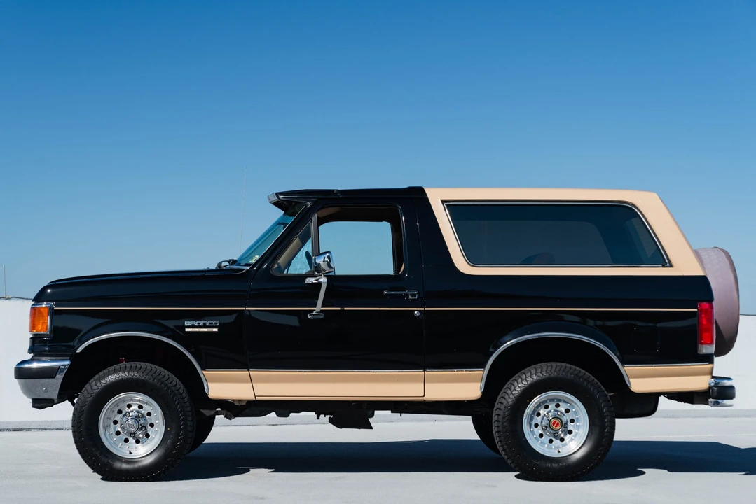 1990 Ford Bronco 4th Gen - Image 3 of 31