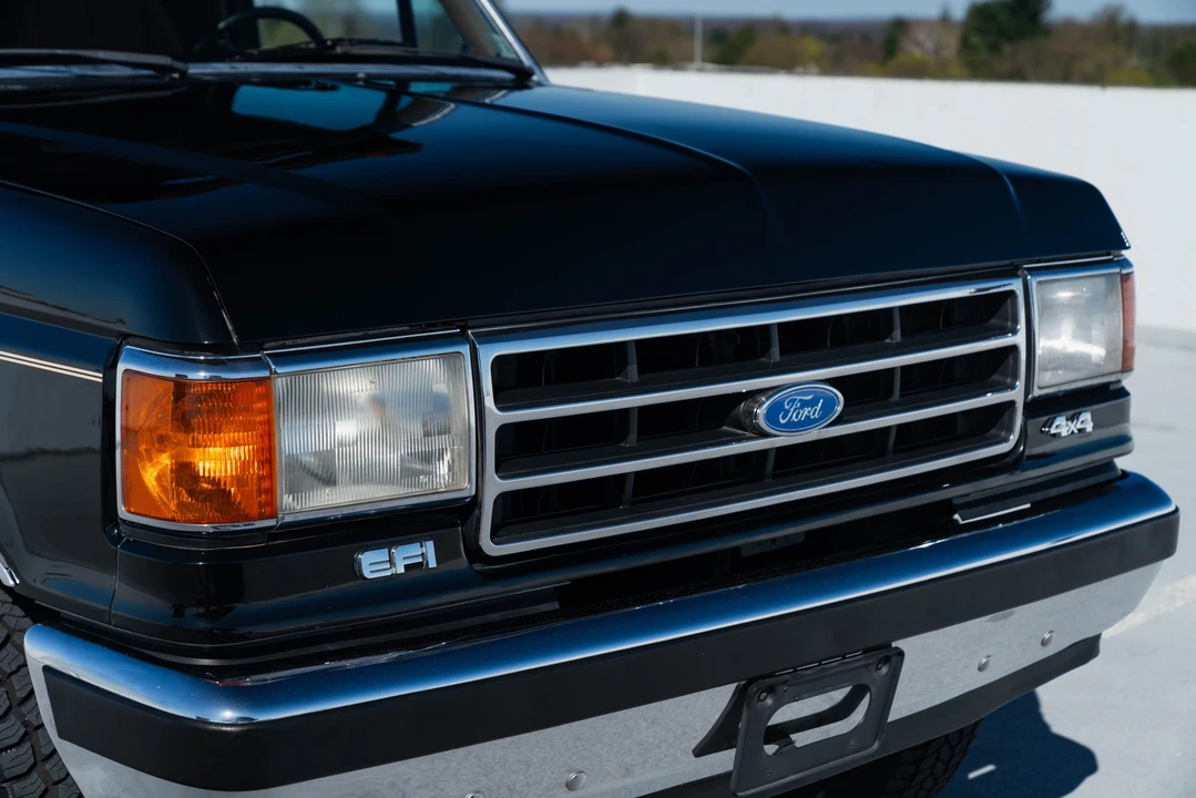 1990 Ford Bronco 4th Gen - Image 13 of 31
