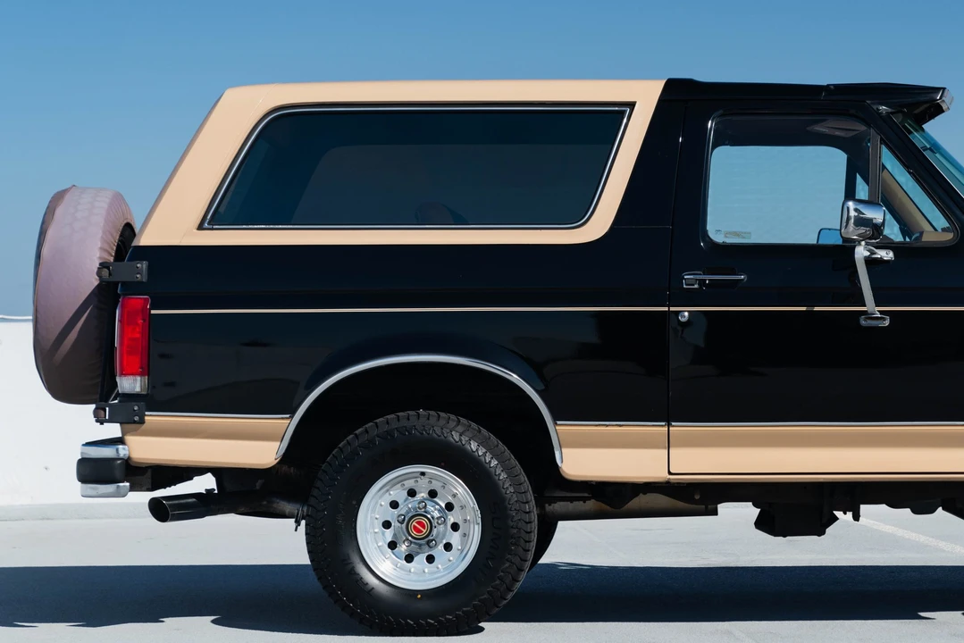 1990 Ford Bronco 4th Gen - Image 18 of 31