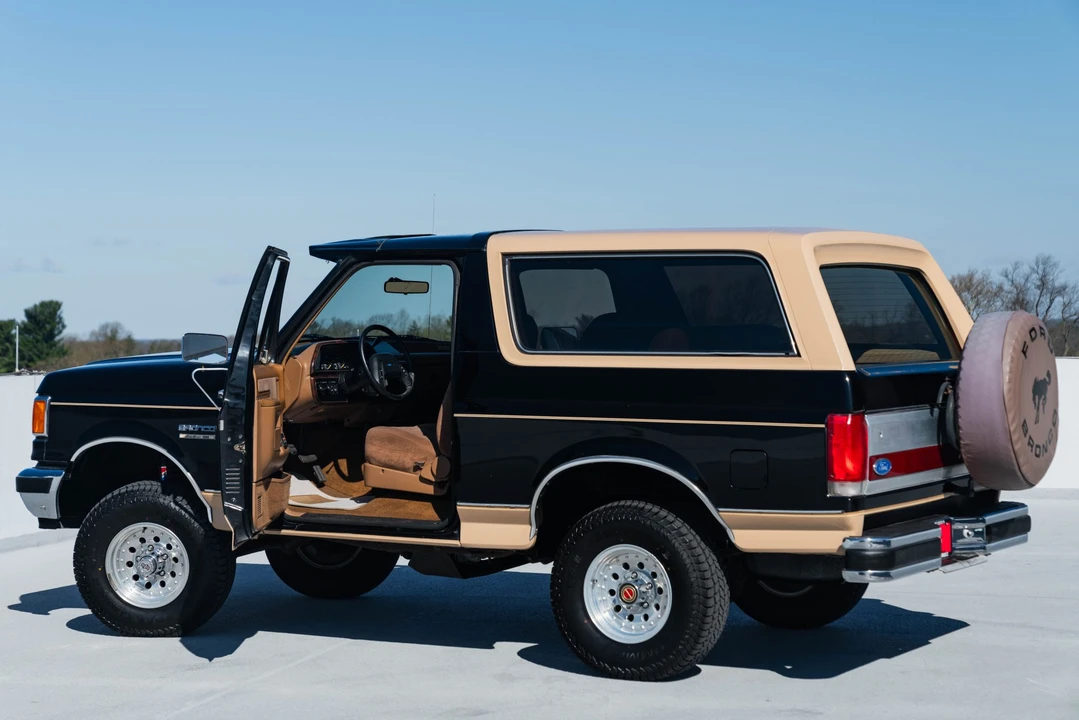 1990 Ford Bronco 4th Gen - Image 12 of 31