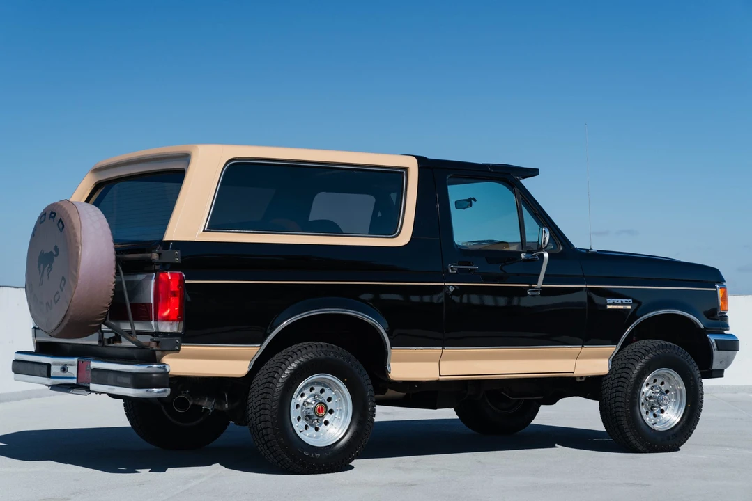 1990 Ford Bronco 4th Gen - Image 7 of 31
