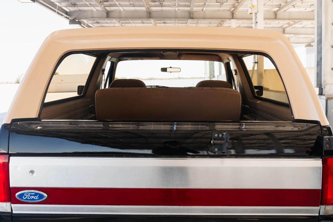 1990 Ford Bronco 4th Gen - Image 24 of 31
