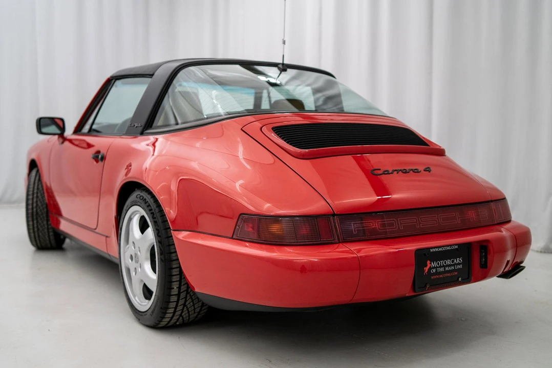 1990 Porsche 964 Carrera 4 - Image 24 of 31