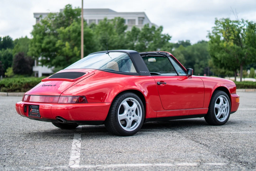 1990 Porsche 964 Carrera 4 - Image 17 of 31