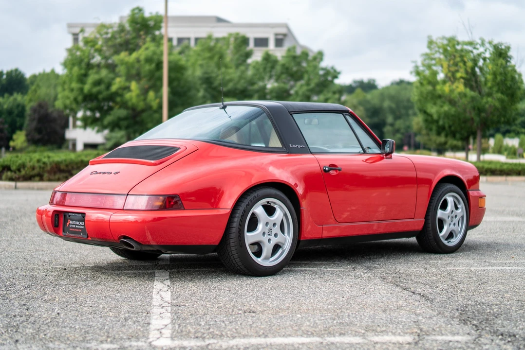 1990 Porsche 964 Carrera 4 - Image 8 of 31