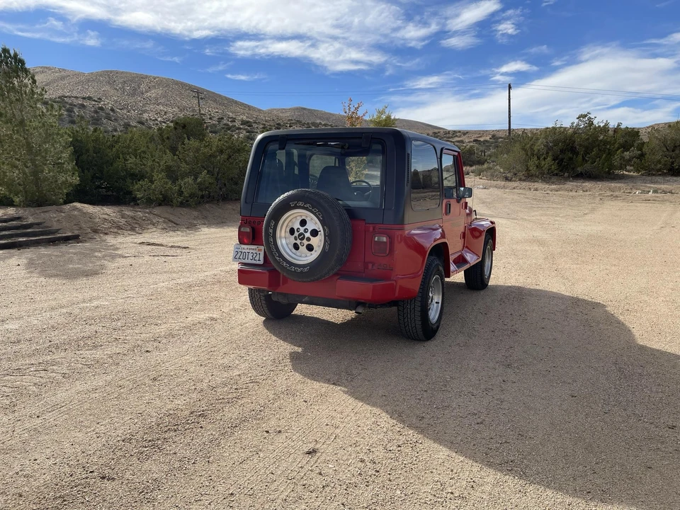 1992 Jeep YJ Wrangler - Image 12 of 31