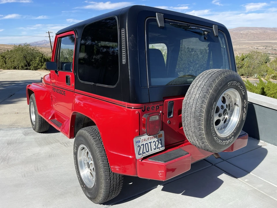 1992 Jeep YJ Wrangler - Image 24 of 31