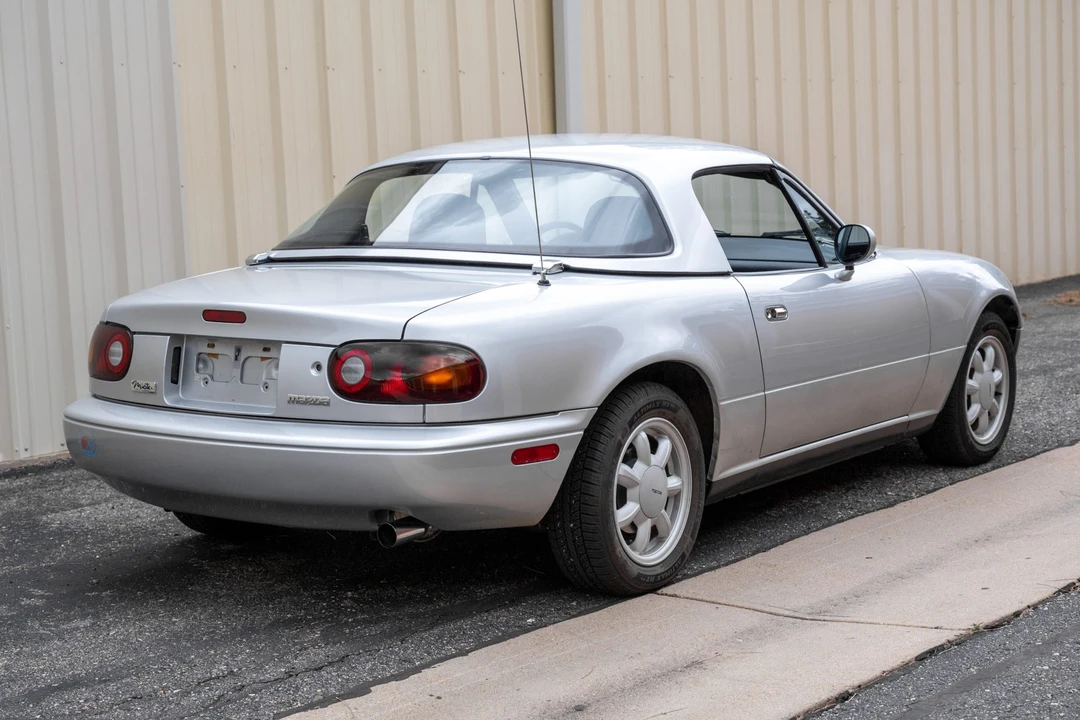 1992 Mazda NA MX-5 Miata - Image 6 of 31