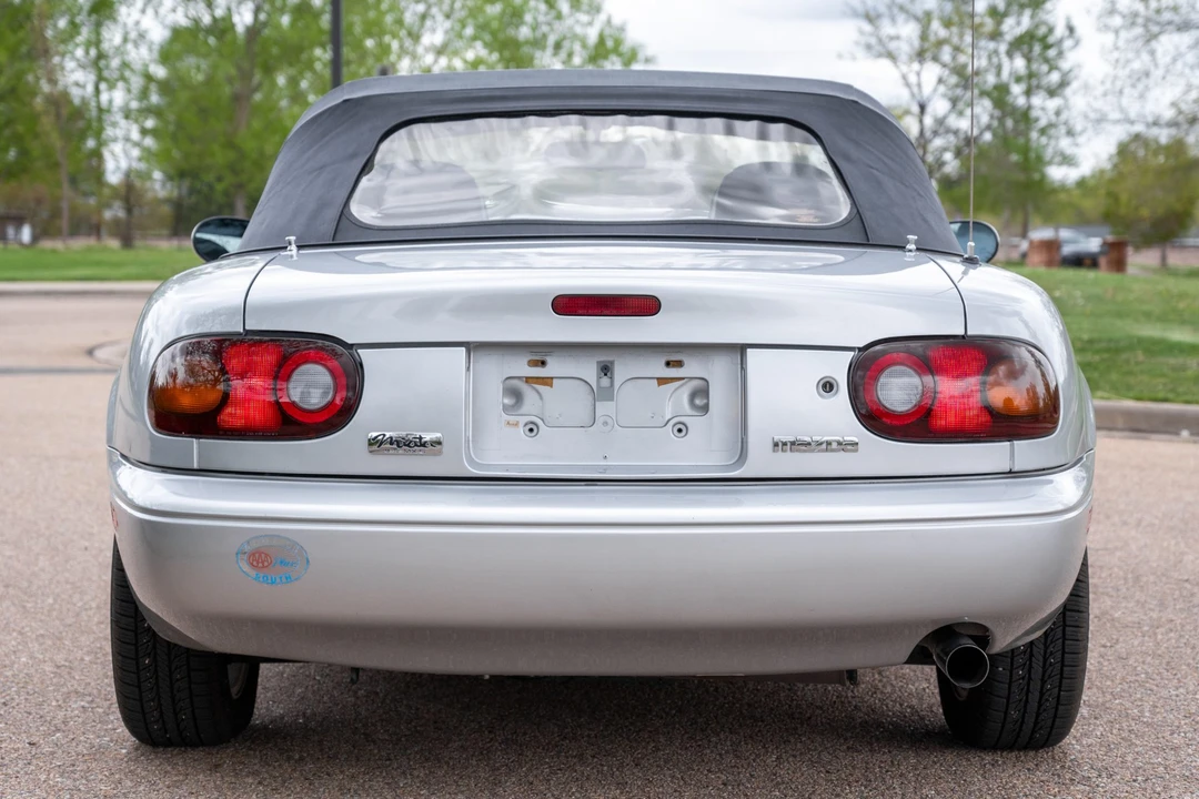 1992 Mazda NA MX-5 Miata - Image 17 of 31