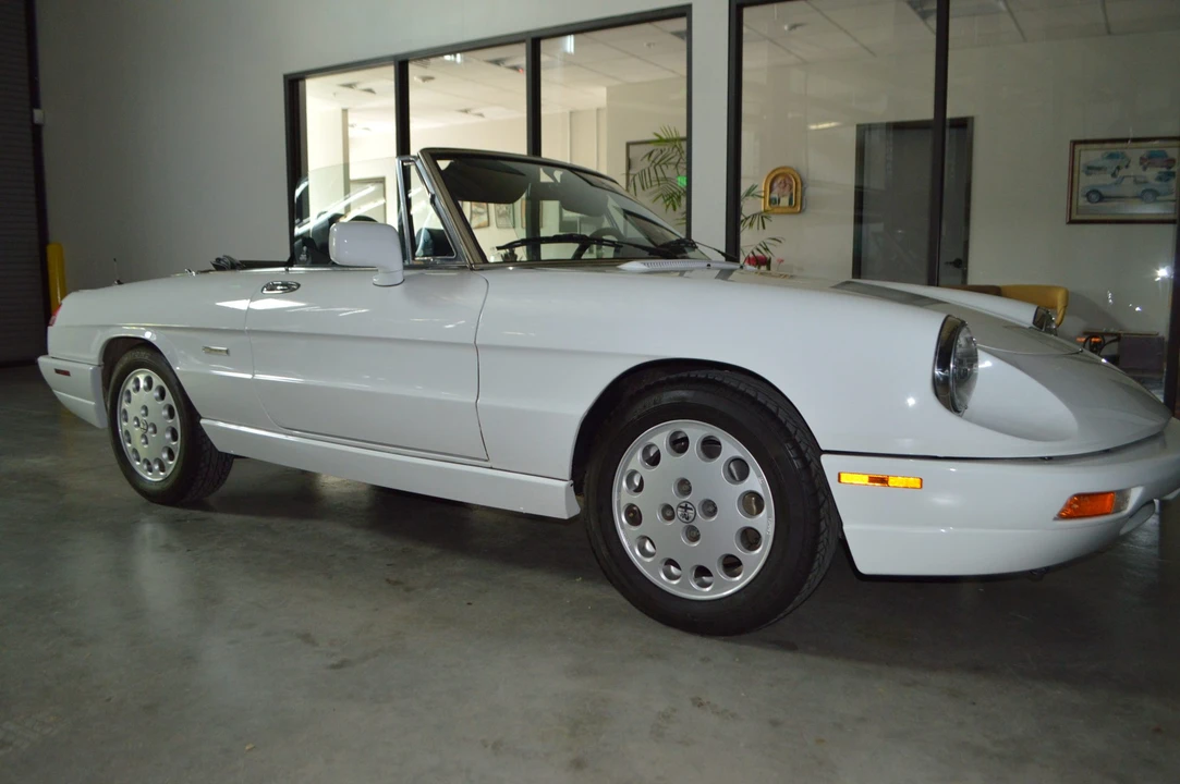 1993 Alfa Romeo Series 4 - Image 17 of 31