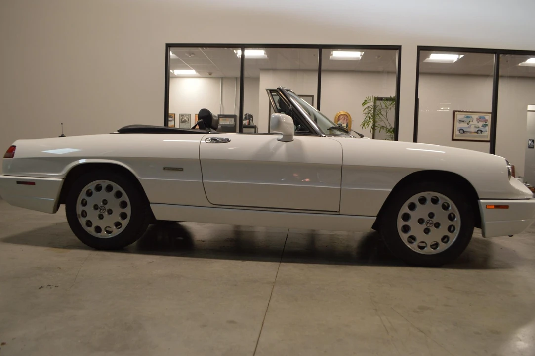 1993 Alfa Romeo Series 4 - Image 20 of 31