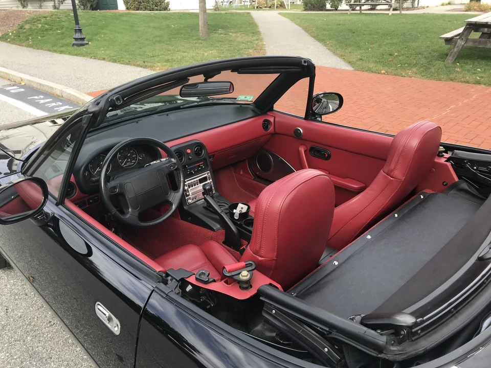 1993 Mazda NA MX-5 Miata - Image 18 of 31