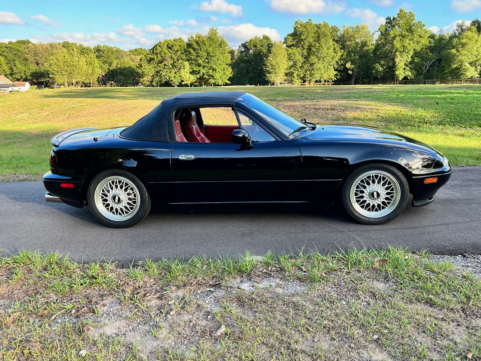 1993 Mazda NA MX-5 Miata - Image 19 of 31
