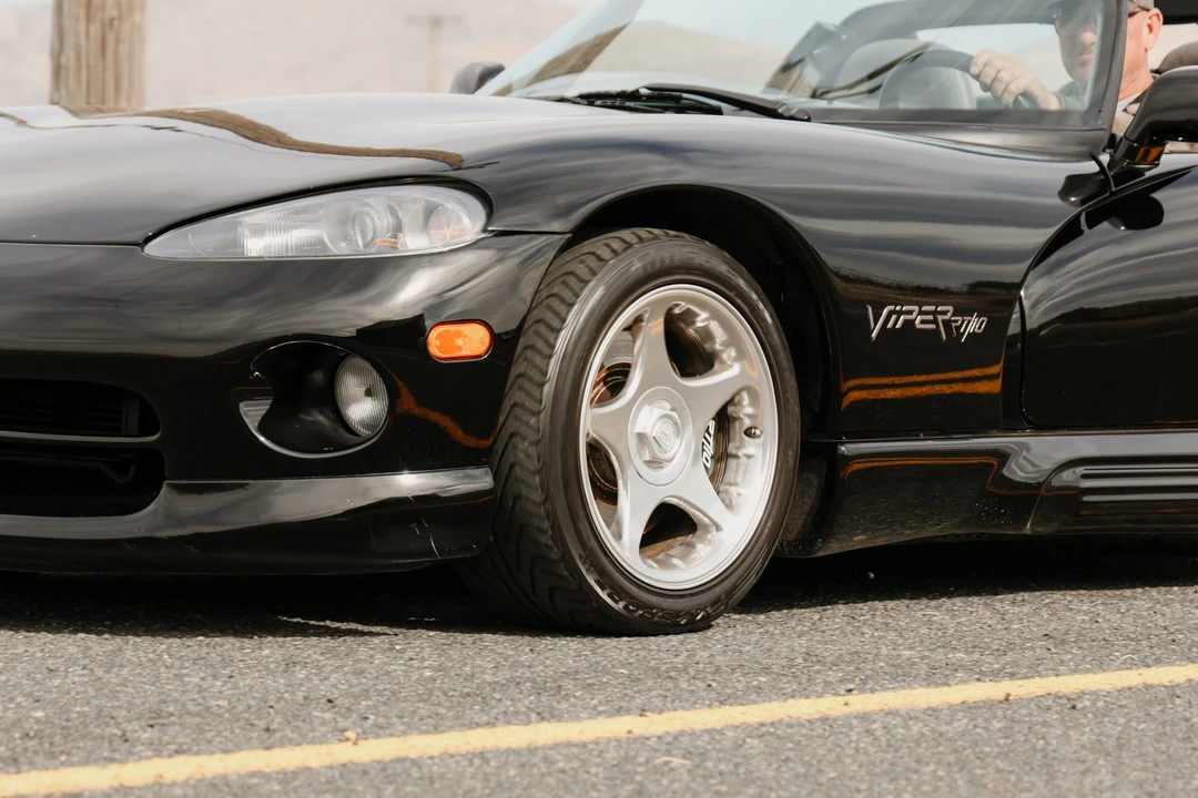 1994 Dodge Viper 1st Gen - Image 27 of 31