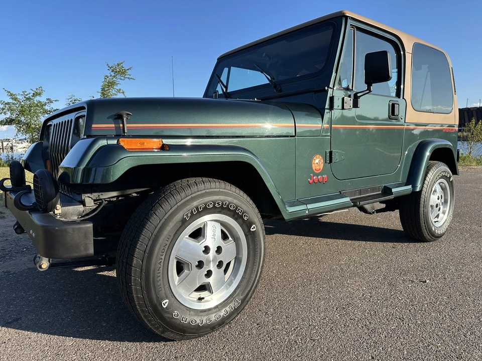 1994 Jeep YJ Wrangler - Image 8 of 31