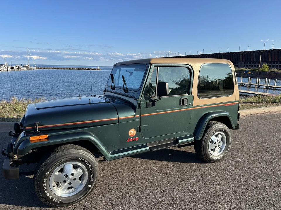 1994 Jeep YJ Wrangler - Image 11 of 31
