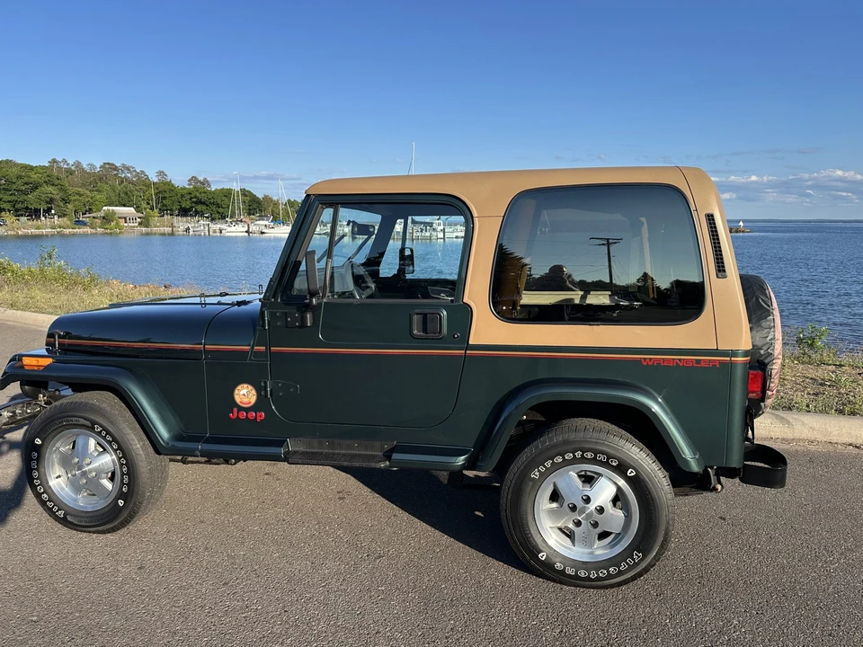 1994 Jeep YJ Wrangler - Image 12 of 31