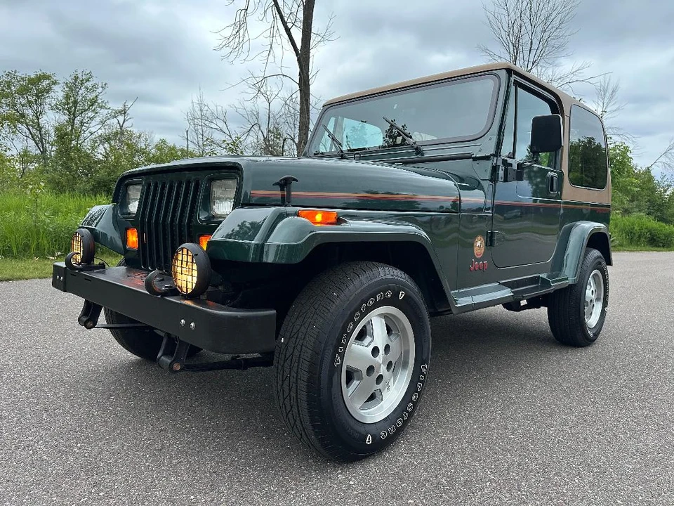 1994 Jeep YJ Wrangler - Image 7 of 31