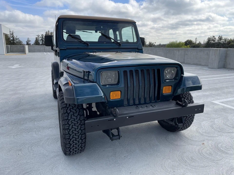 1995 Jeep YJ Wrangler - Image 9 of 31