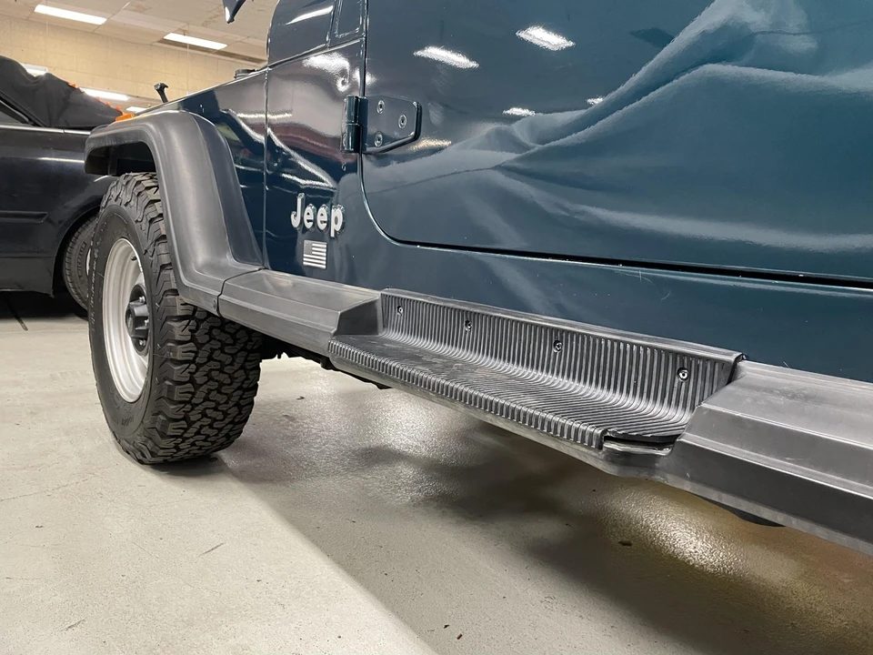 1995 Jeep YJ Wrangler - Image 28 of 31