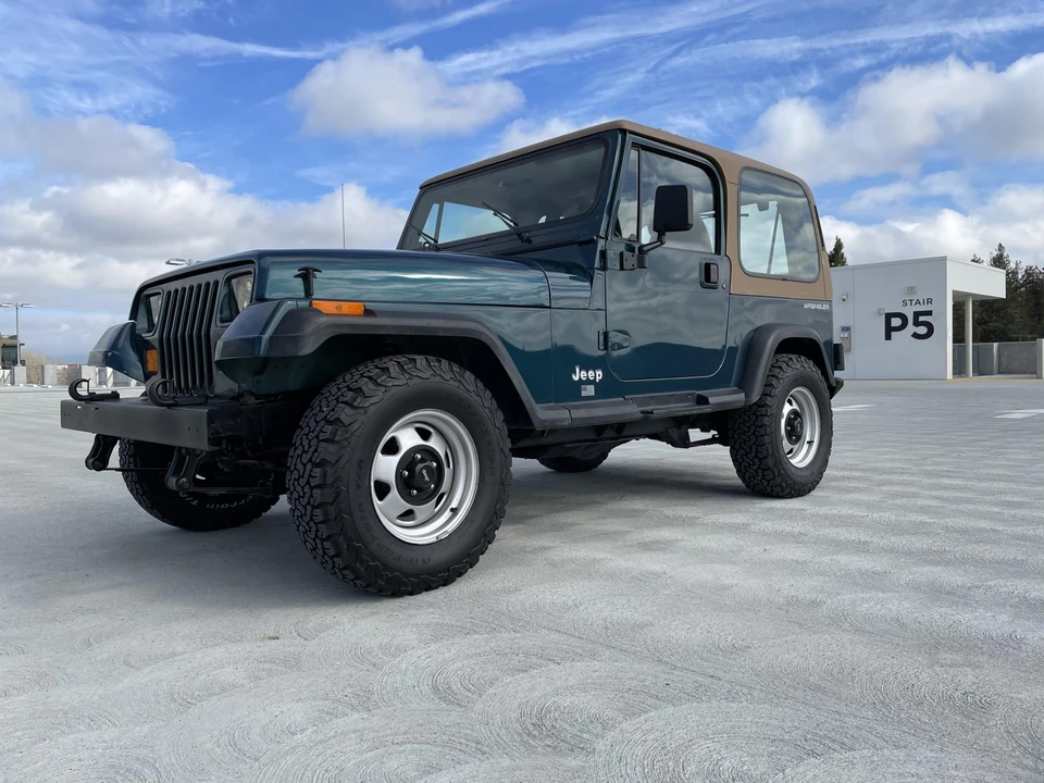 1995 Jeep YJ Wrangler - Image 12 of 31