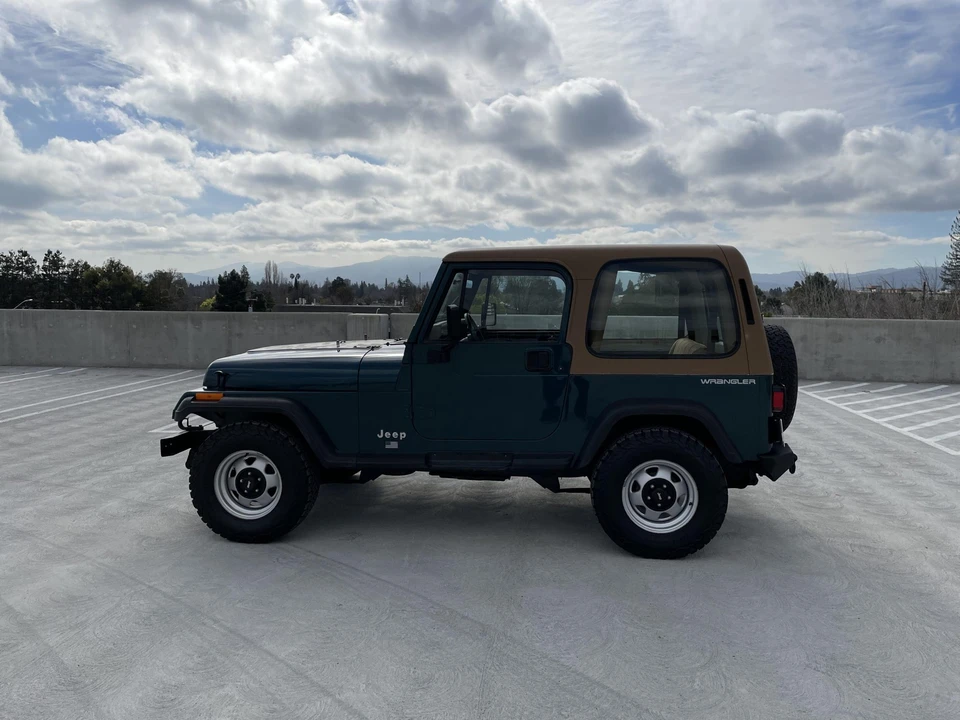 1995 Jeep YJ Wrangler - Image 6 of 31