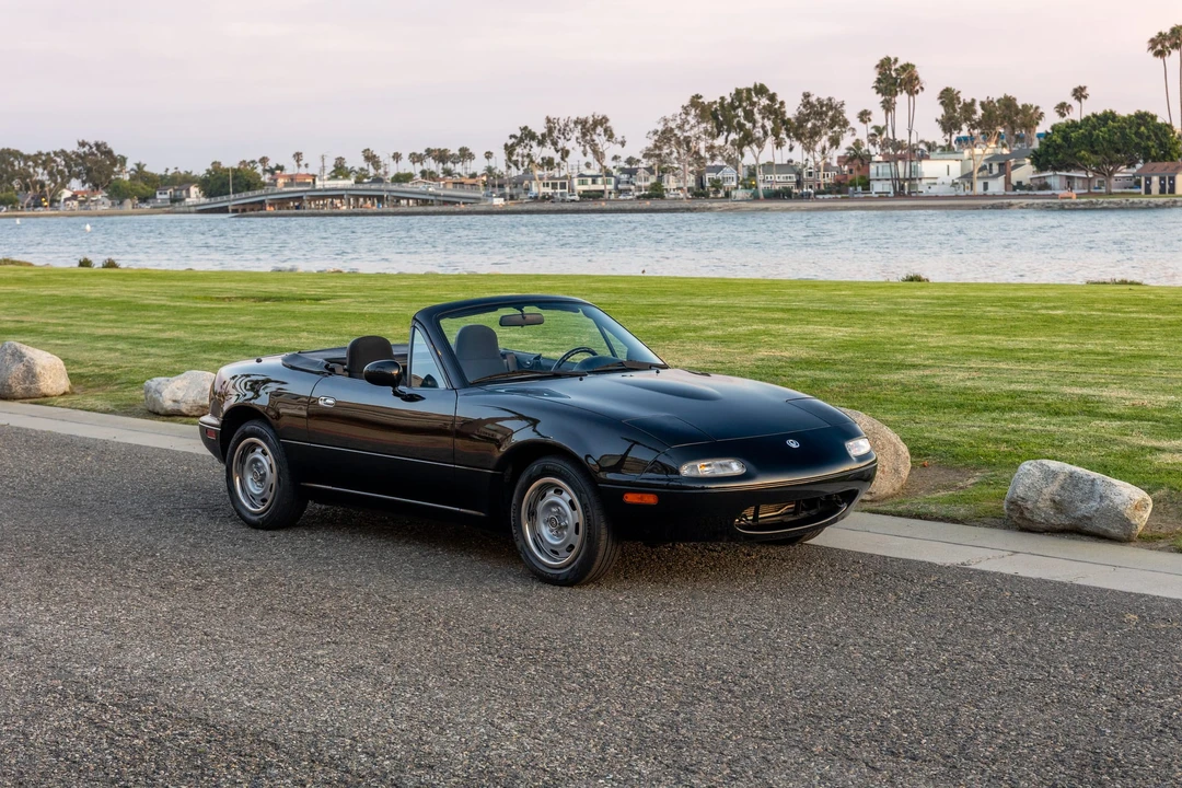 1995 Mazda NA MX-5 Miata - Image 26 of 31